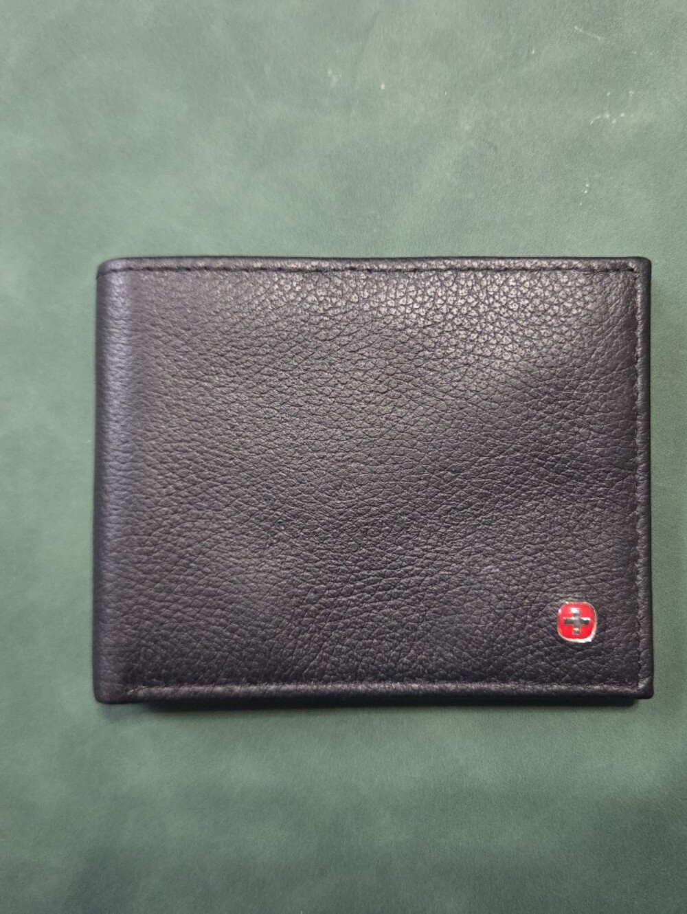 SwissGear Black Genuine Leather Bifold Wallet - RFID Protection